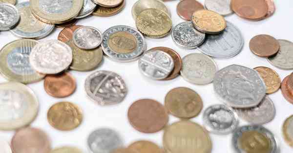 用AI技术复活赫本，AI复活亲人技术