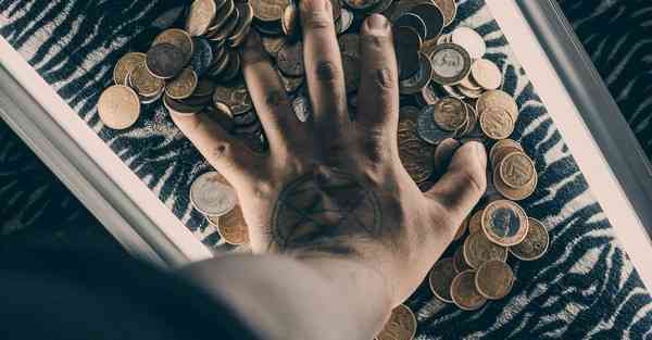 大数据包含设备数据的行业文章