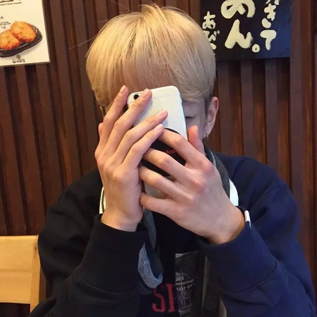 闵蕊锦光
