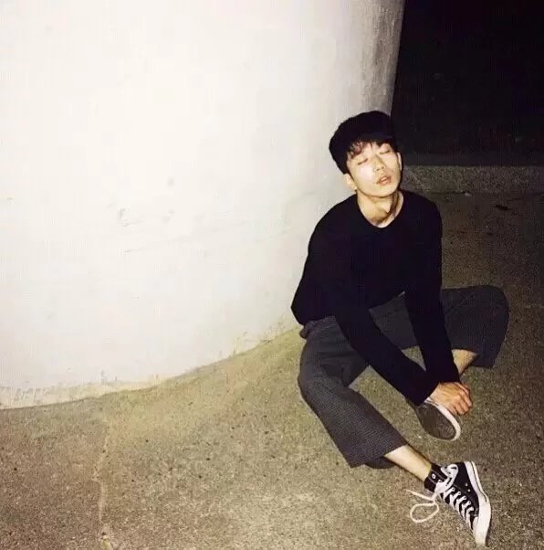 赫连磊苇琪
