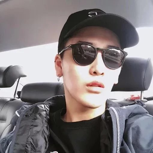 李承骅萱
