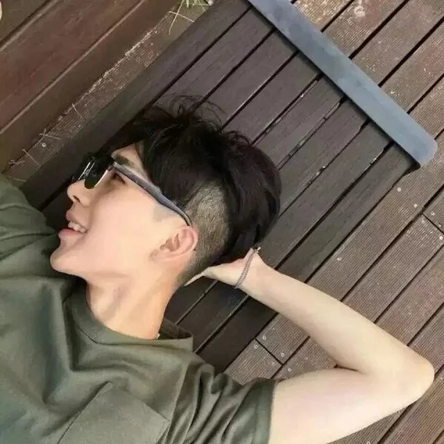 胡璧盛彩