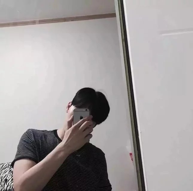 鲍冠行哲